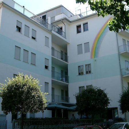 Albergo Arcobaleno Sottomarina Extérieur photo