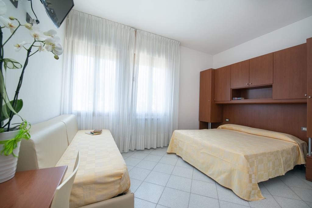 Albergo Arcobaleno Sottomarina Chambre photo