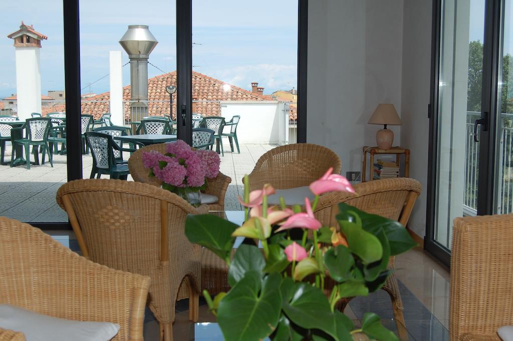 Albergo Arcobaleno Sottomarina Extérieur photo