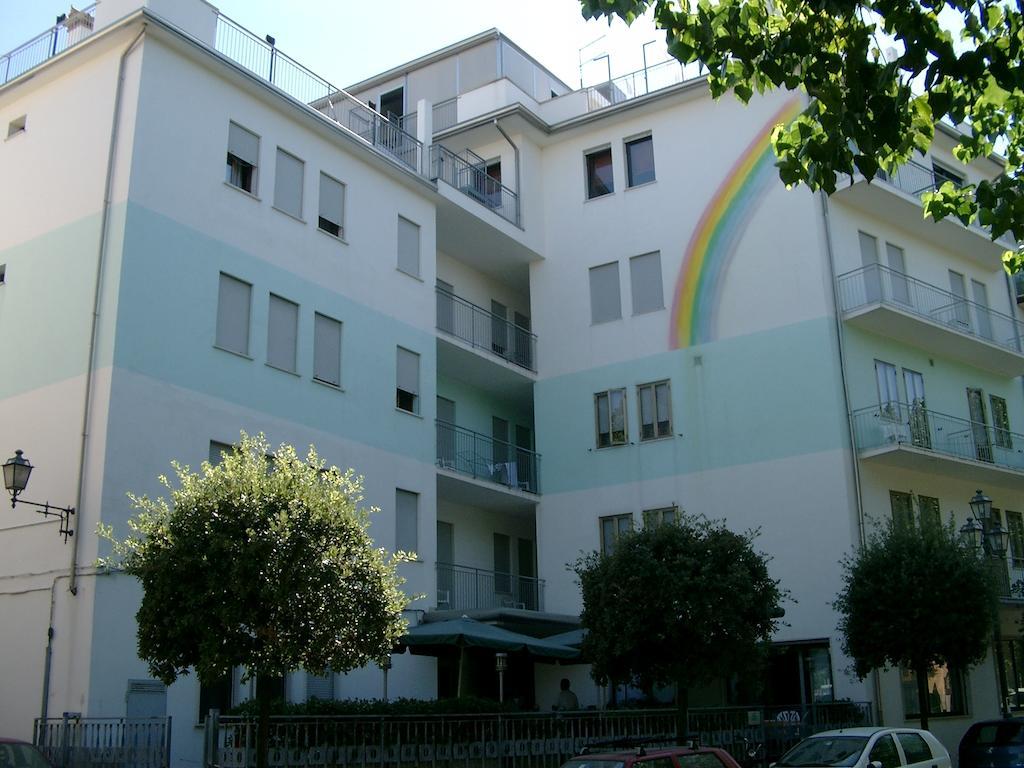Albergo Arcobaleno Sottomarina Extérieur photo